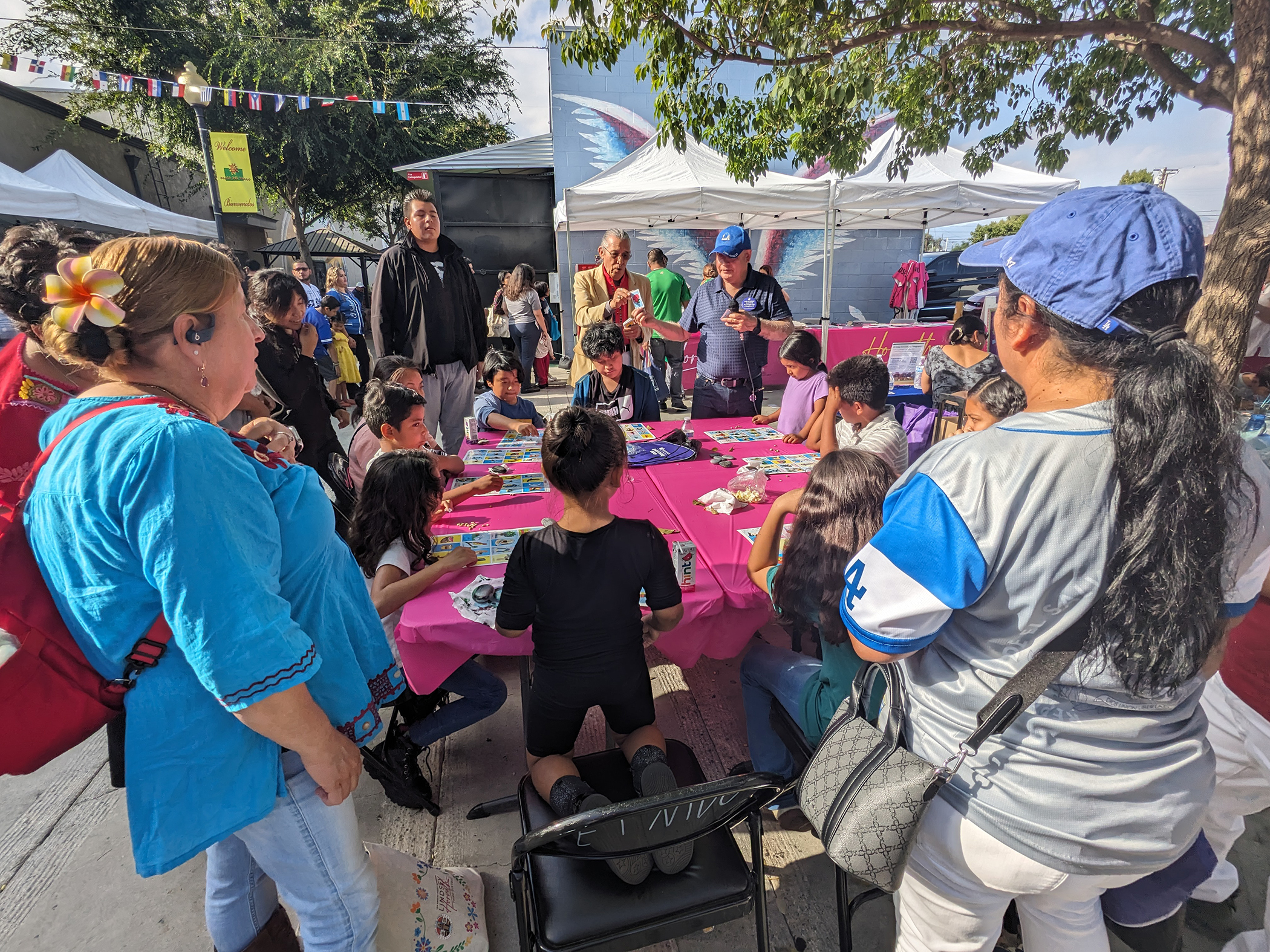 Panorama City Community Plaza Celebra por Primera Vez Bien el Mes de la ...