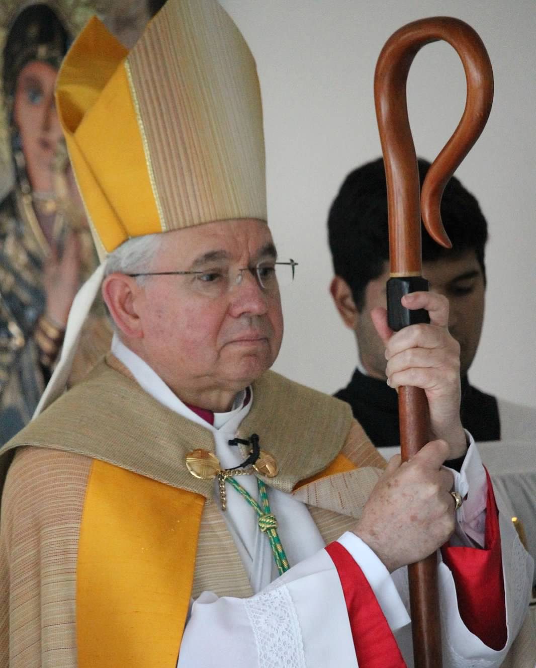 Archbishop Gomez Calls For Limiting Deportations, Hearing for Immigration Bill