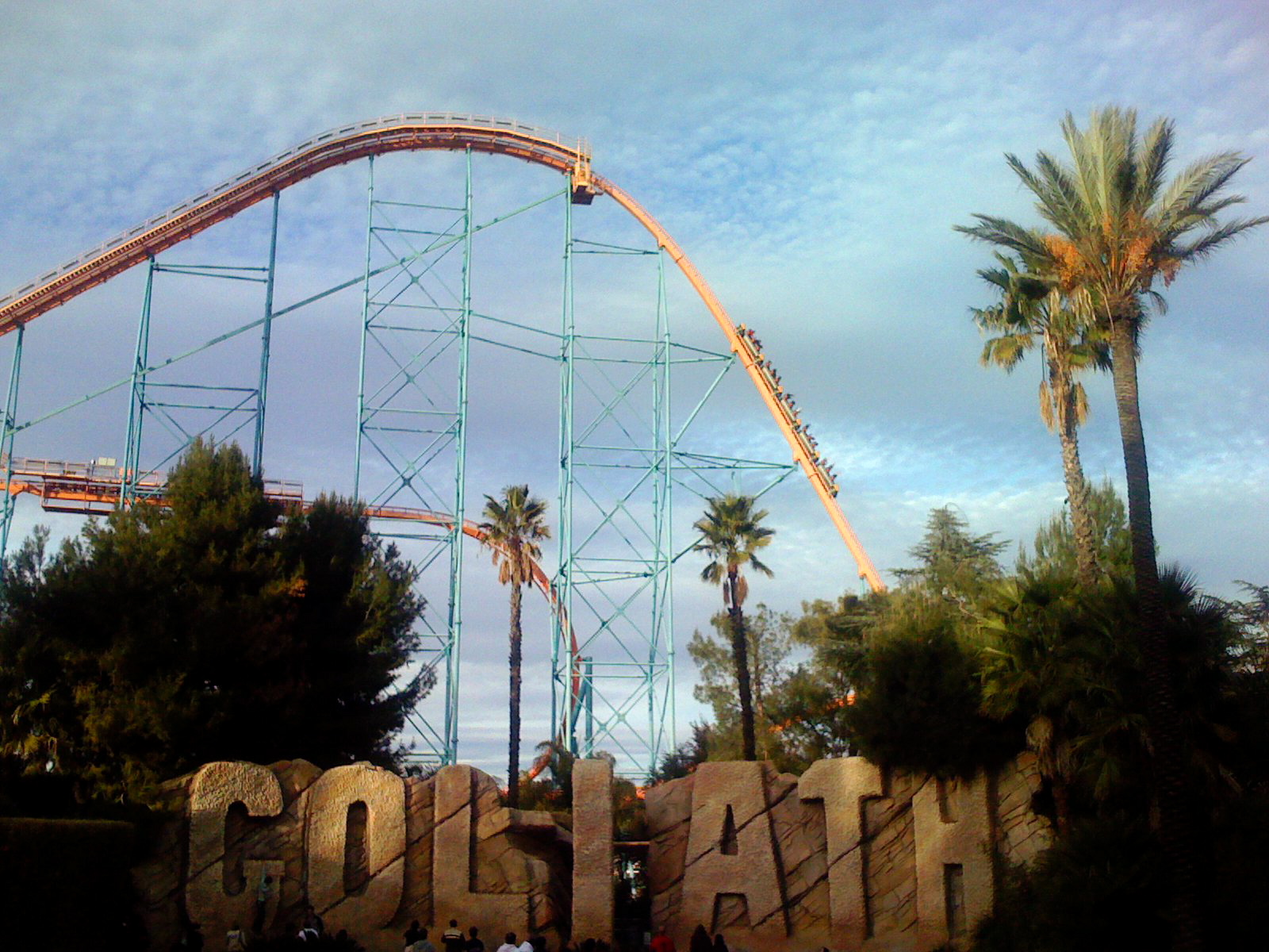 Six Flags Magic Mountain Temporarily Closes Goliath After Rider Dies in Georgia - The San Fernando Valley Sun